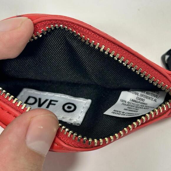 Diane Von Furstenberg DVF Target Red Lips Cute Coin Pouch Limited IN HAND - NWT - Picture 7 of 9